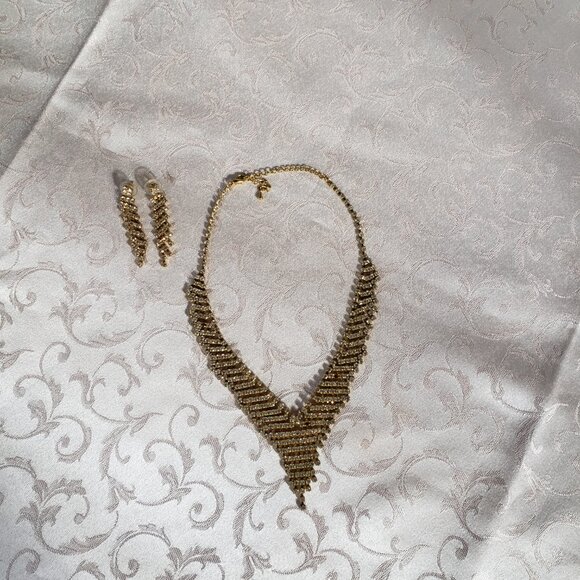 Vintage Rhinestone waterfall necklace & earrings set.  Stunning. - Picture 2 of 7